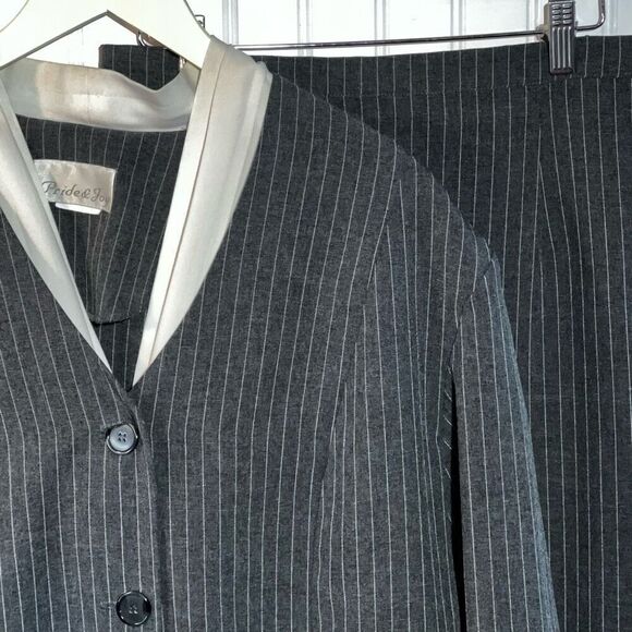 Pride & Joy Button Front Suit Jacket & Skirt Womens Gray Pinstriped Pleated Neck - Picture 3 of 8